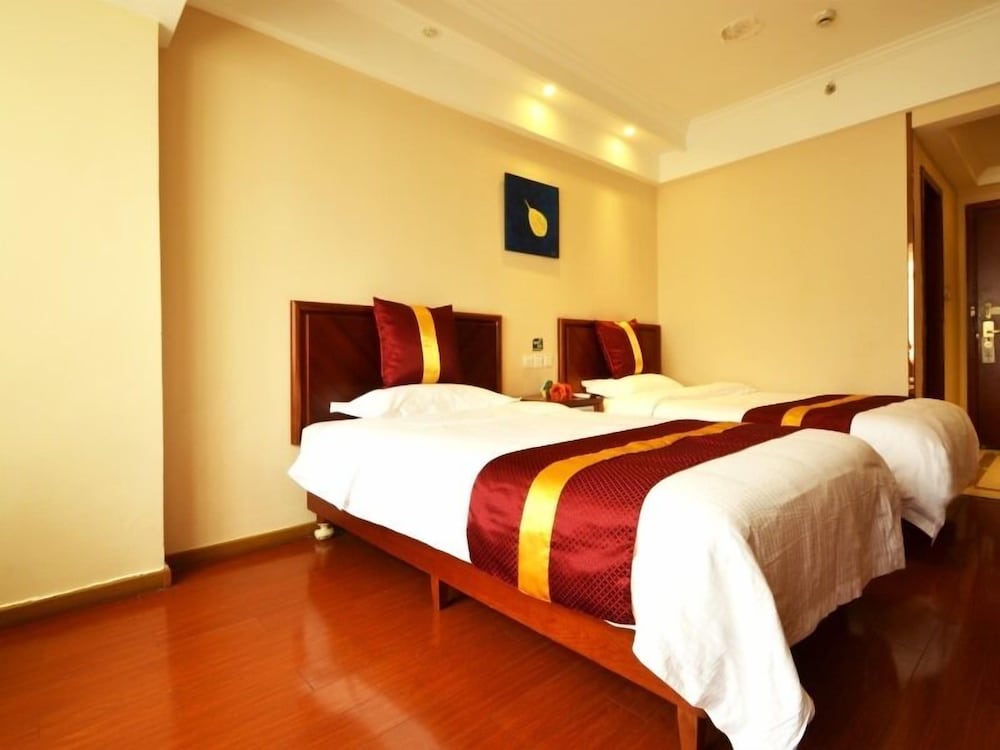 Фото Greentree Inn Jingan Xinzha Road