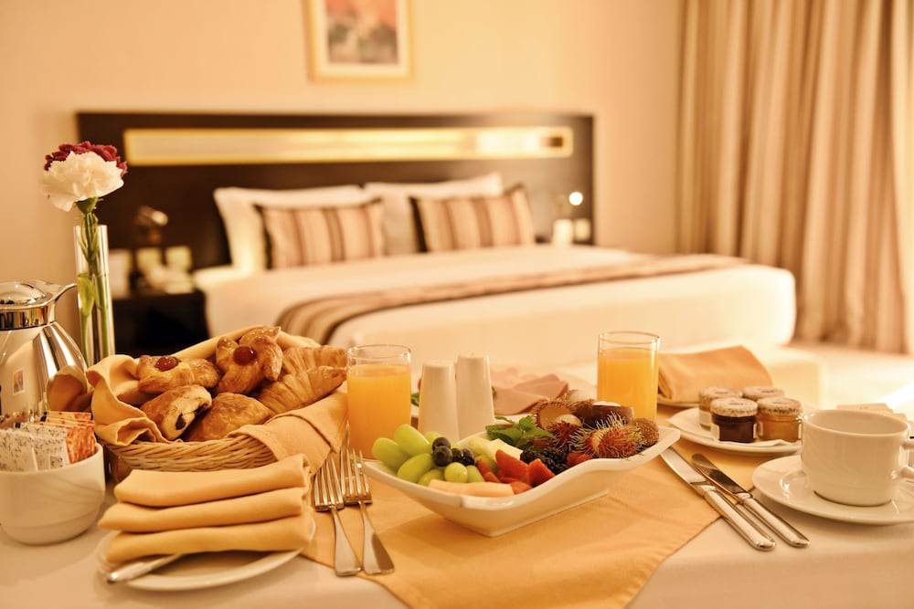 Фото Hotel Golden Tulip Bahrain