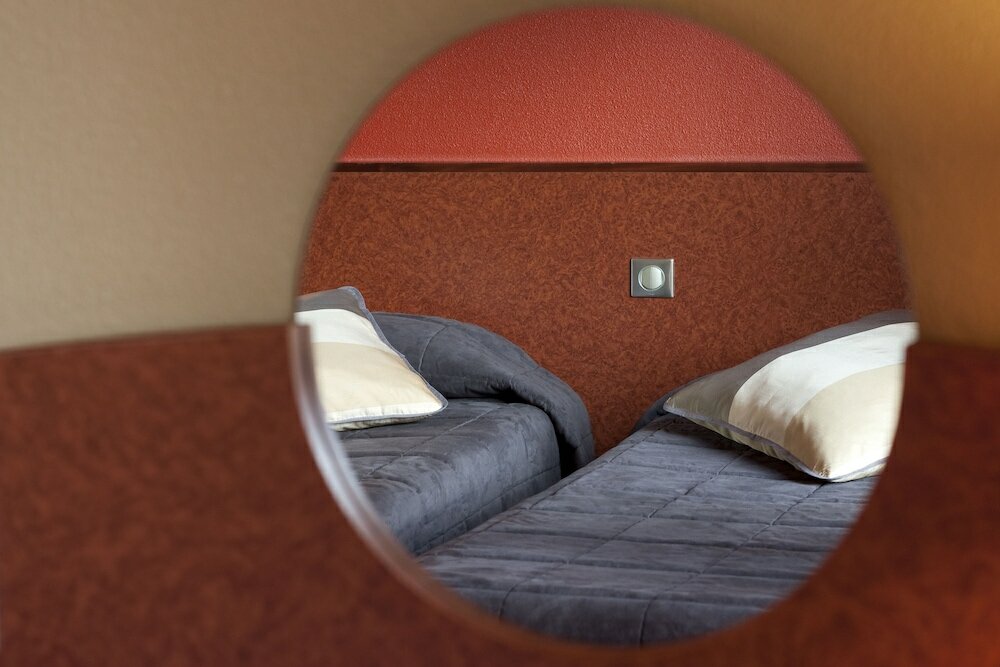 Фото Hotel La Solitude