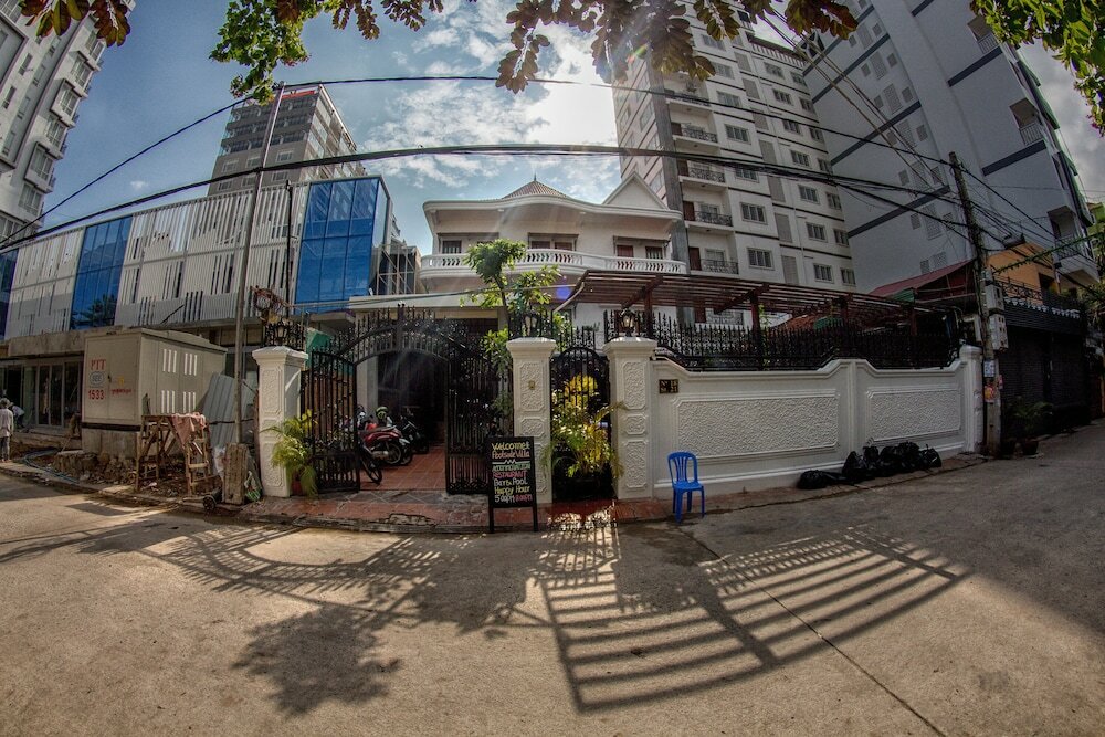 Фото Poolside Villa - Hostel