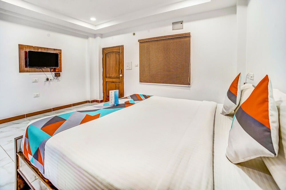 Фото FabExpress Adarsh Inn