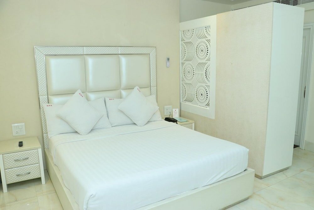 Фото Hotel Nagpal Regency