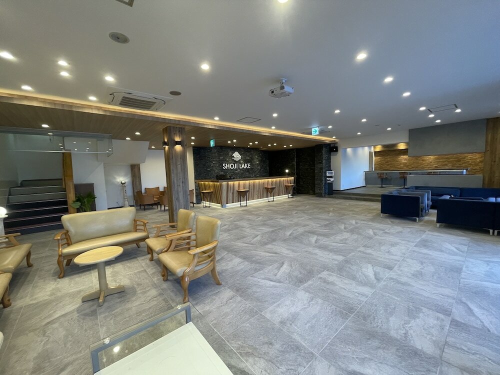 Фото Shoji Lake Hotel