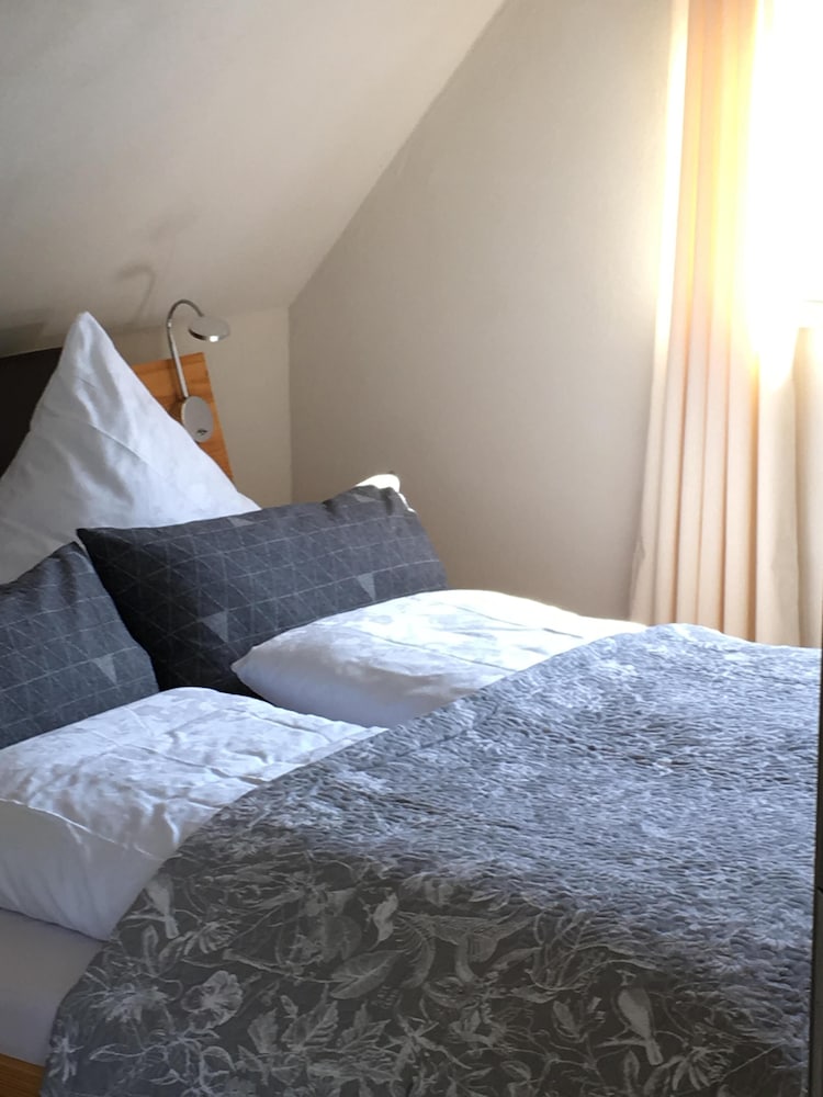 Фото Schmuckkästle am Hafen