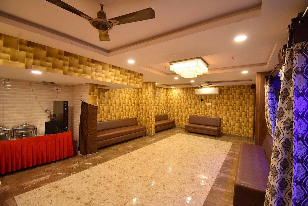 Фото Oyo 60291 Hotel Siddhi Vinayak