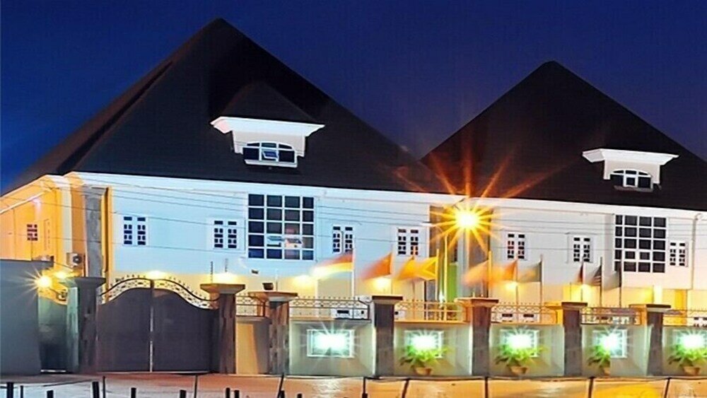 Фото отеля 1