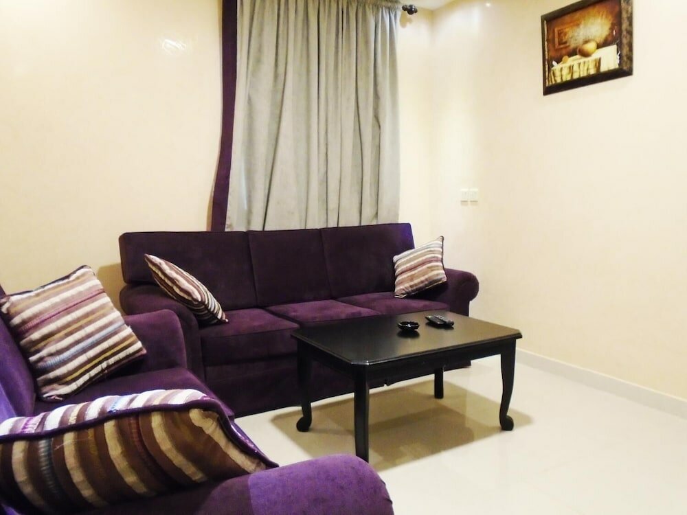 Фото Masaken Al Naifat Furnished Units