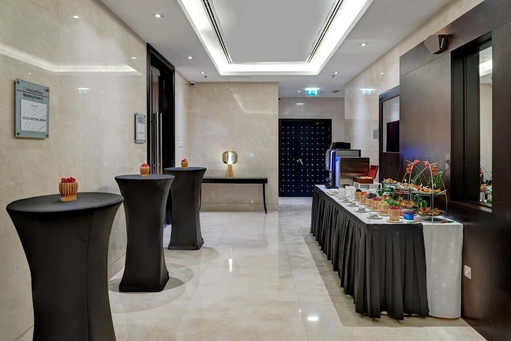 Фото Mercure Gold Hotel Jumeirah by Accor
