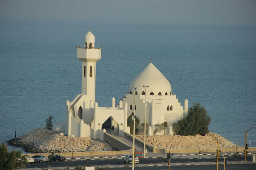 فندق Golden Tulip Al Khobar ، الخبر، صورة