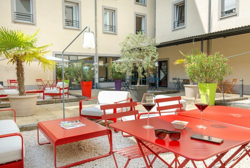 Гостиница Hôtel ibis Lyon Sud Vienne Saint Louis в Вьене