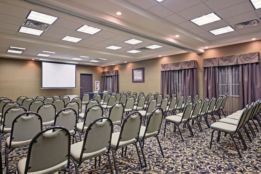 Фото La Quinta Inn & Suites by Wyndham Fort Worth Ne Mall