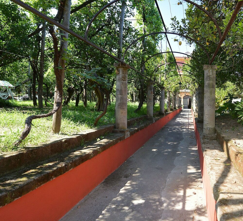 Фото The Secret Garden Relais