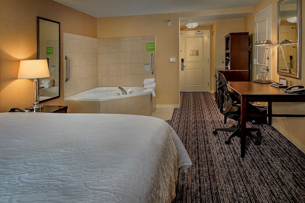 Фото Hilton Garden Inn St. Louis Airport