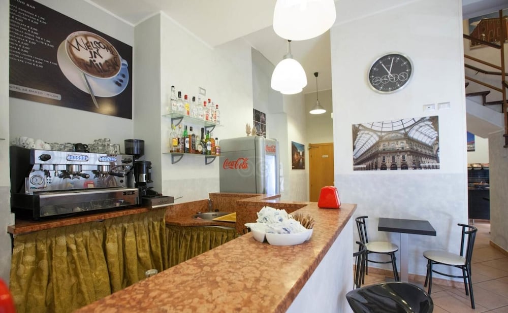 Фото Hotel 22 Marzo Milan