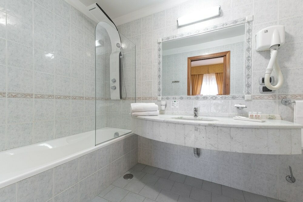 Фото Hotel Relax