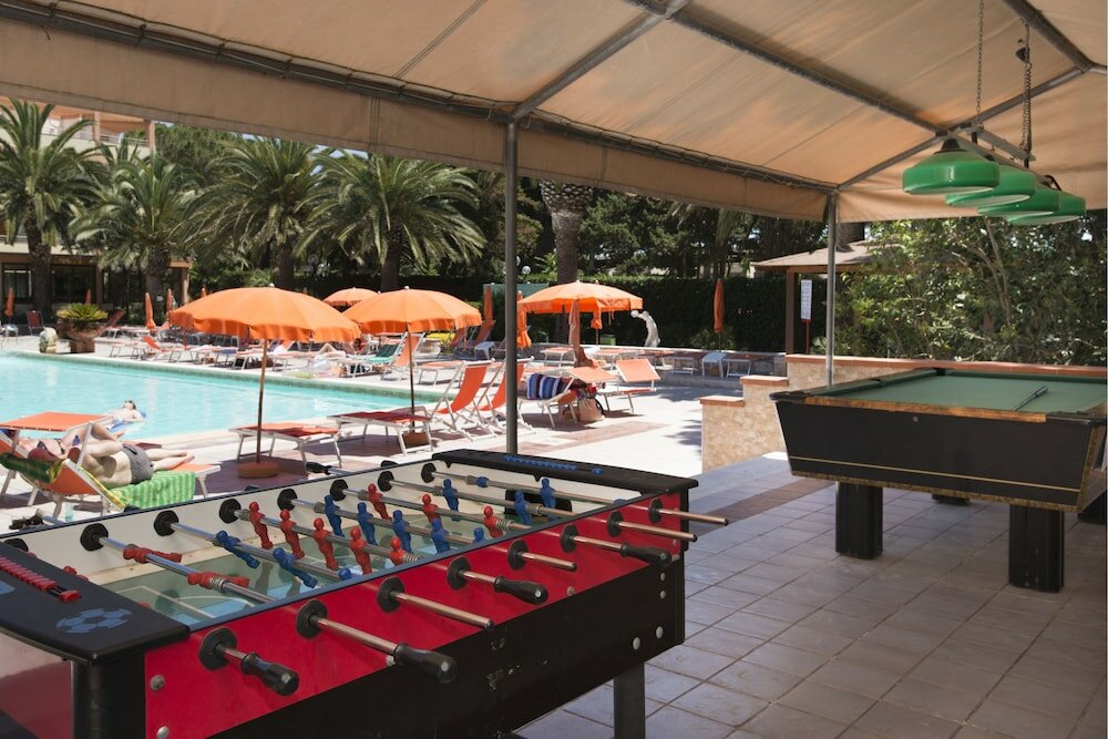 Фото Hotel Oasis