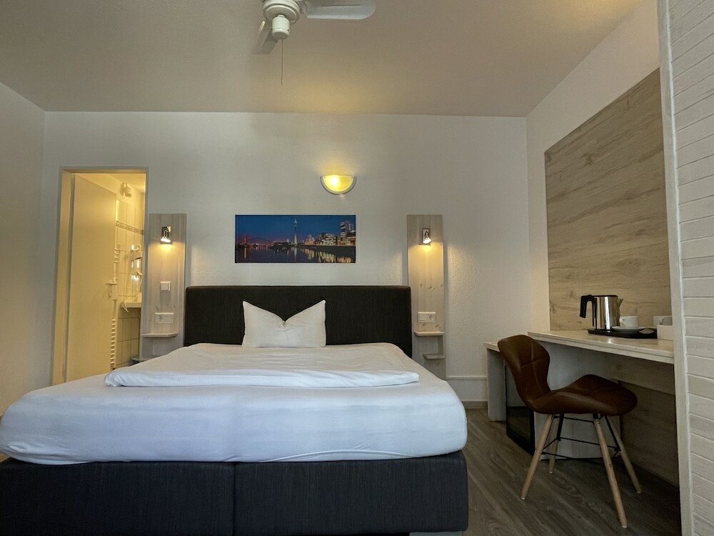 Фото City Lounge Hotel