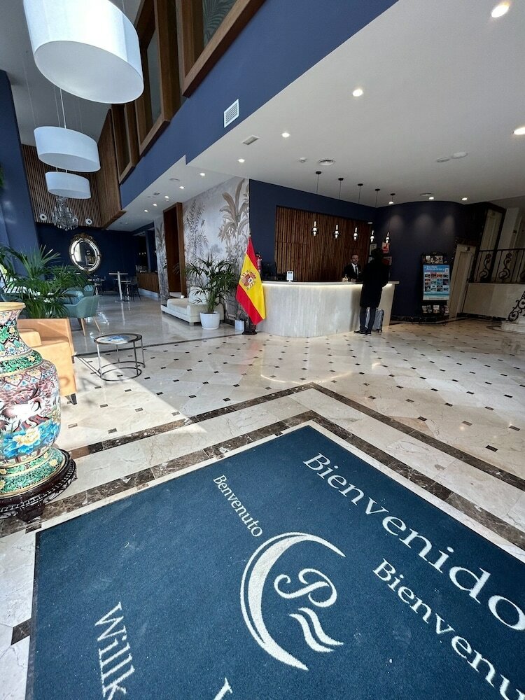 Фото Hotel SPA Cádiz Plaza