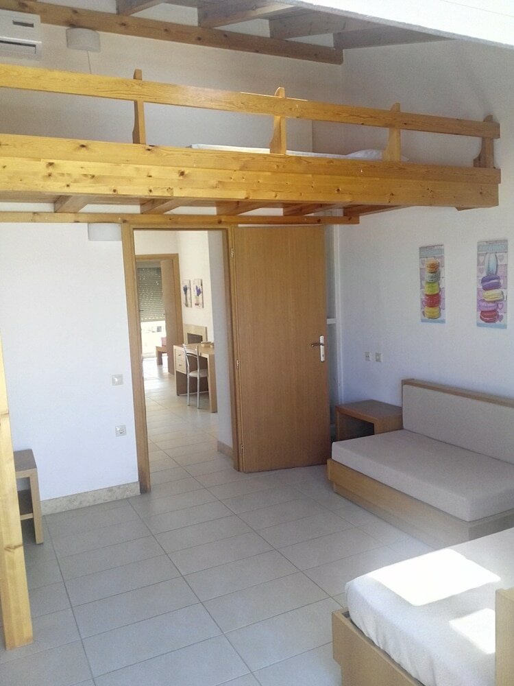 Фото Maria Apartments