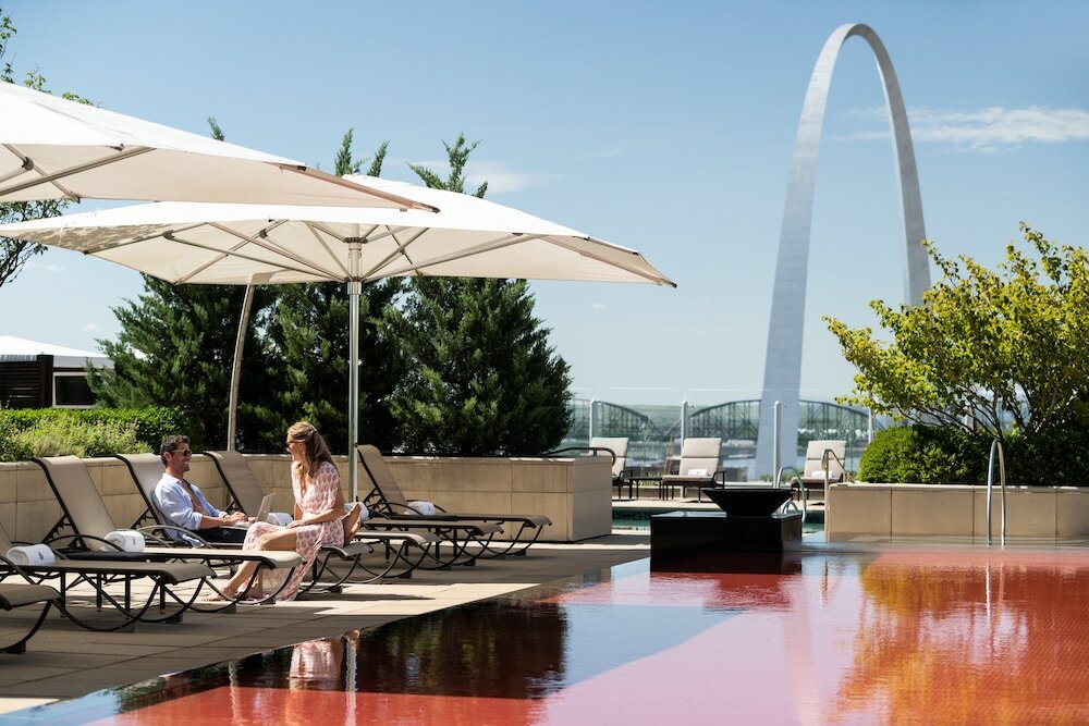 Фото Four Seasons Hotel St Louis