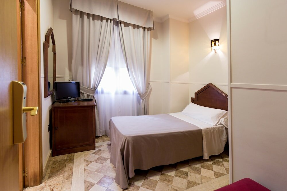 Фото Hotel Boutique Reina Mora