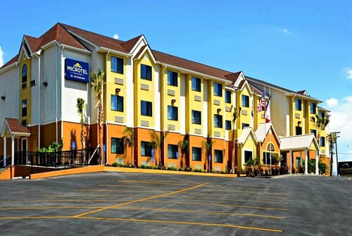 Гостиница Microtel Inn & Suites by Wyndham New Braunfels