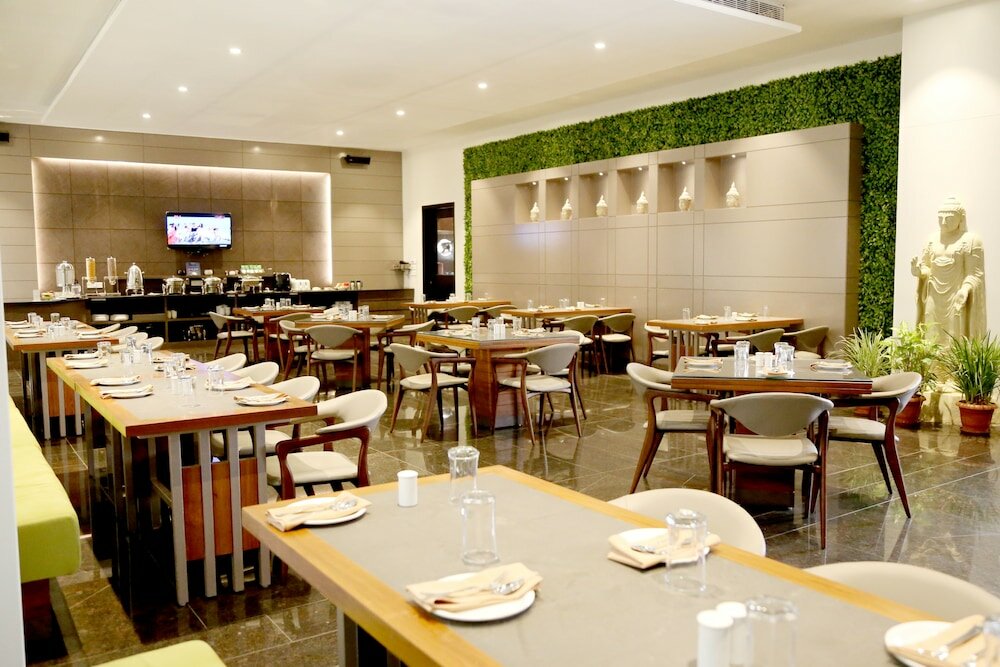 Фото Отель Aurangabad Gymkhana Club