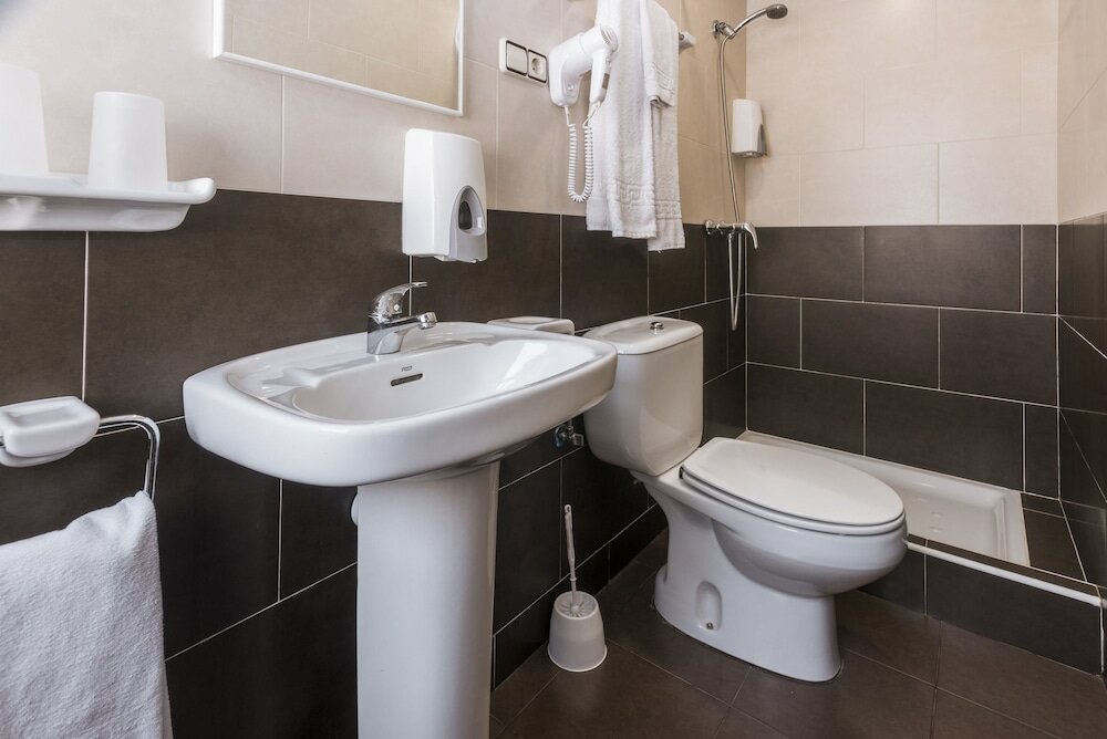 Фото Hostal Sans