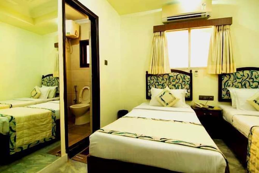 Фото Hotel Gulshan International