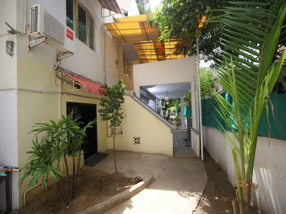 Фото Oyo 15796 The Haven Service Aparments