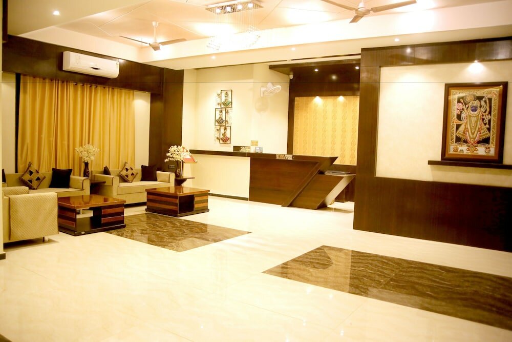 Фото Hotel Lavanya Palace