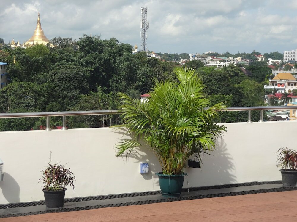 Фото Virati Hotel