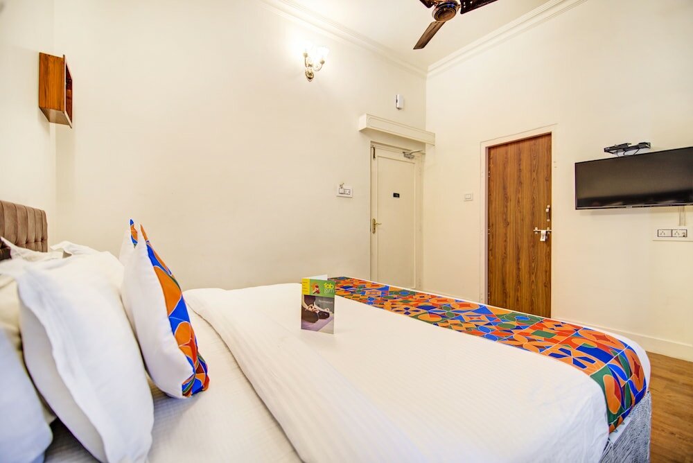 Фото FabHotel Pink Palace