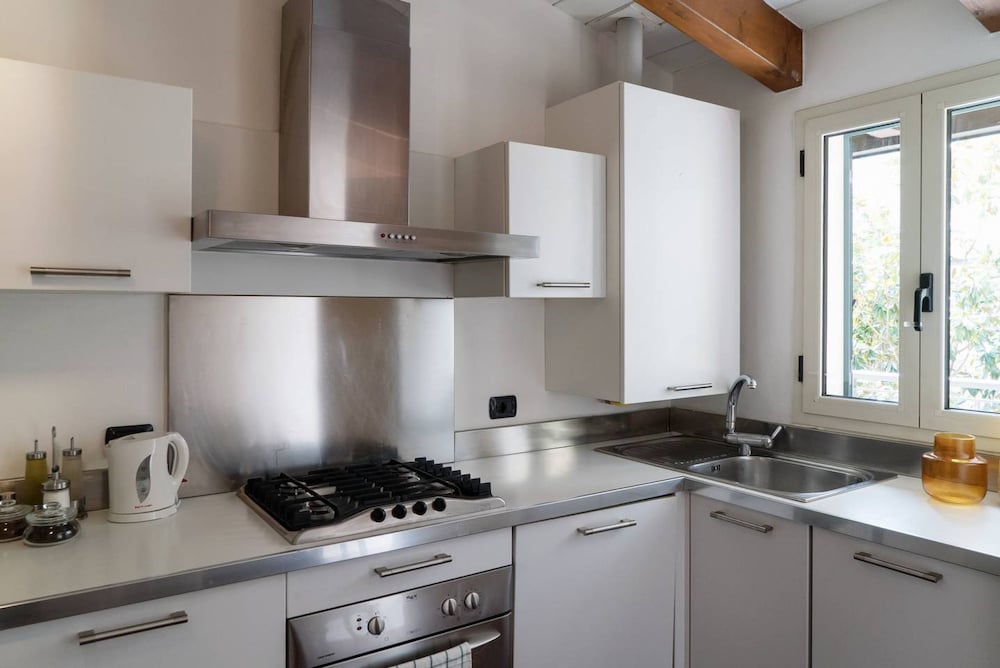 Фото Large apartment in Milan center