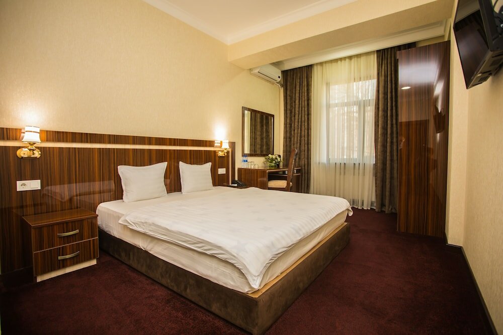 Фото Grand Capital Hotel