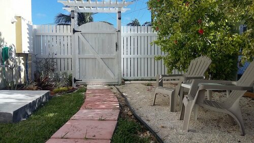 Гостиница Carla's Cottage в Нассау