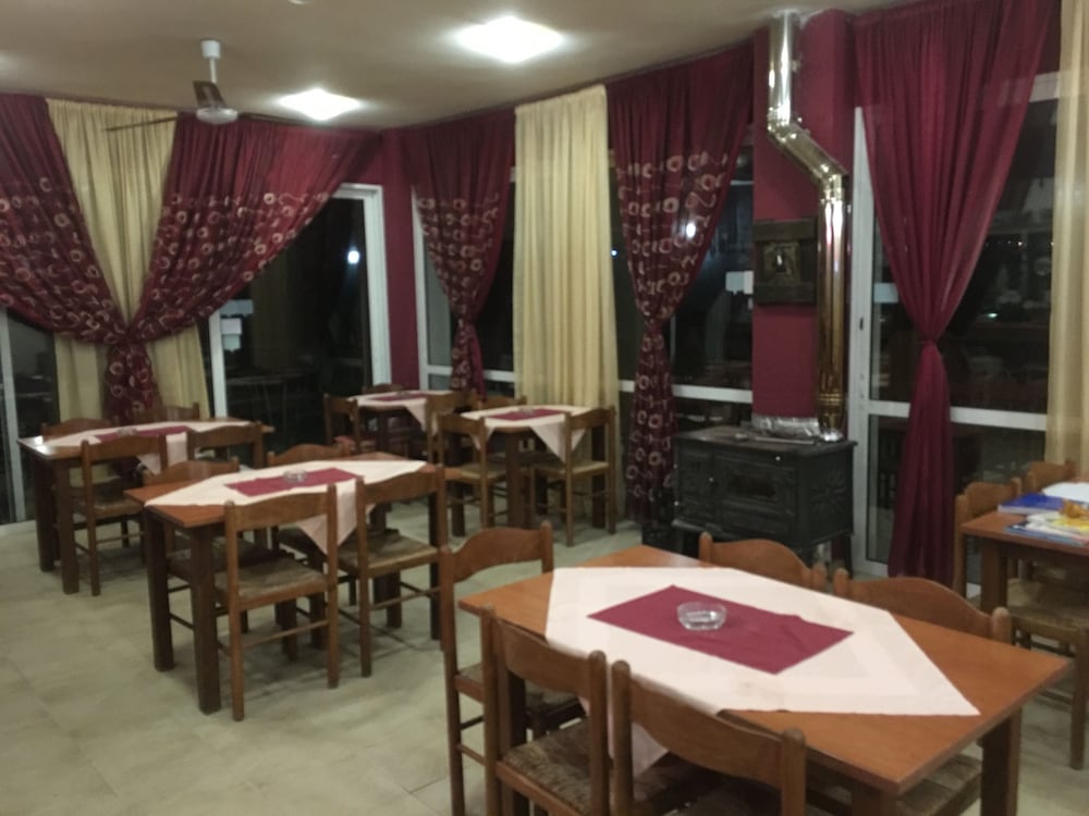 Фото Arion Stables & Apartments