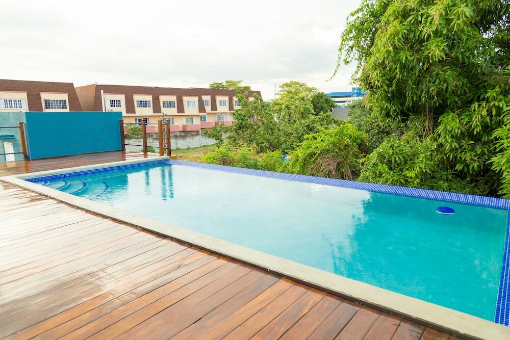 Фото The Brompton Executive Guest Apartment