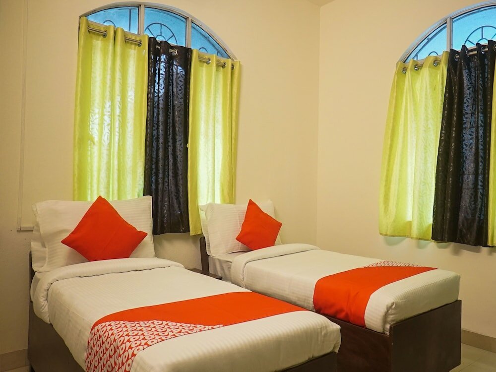 Фото Oyo 12723 Hotel D Villa