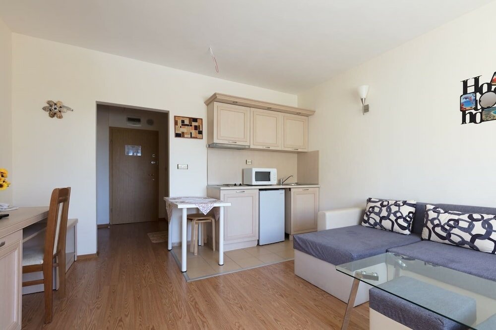 Фото One Bedroom Family Apartment with Balcony