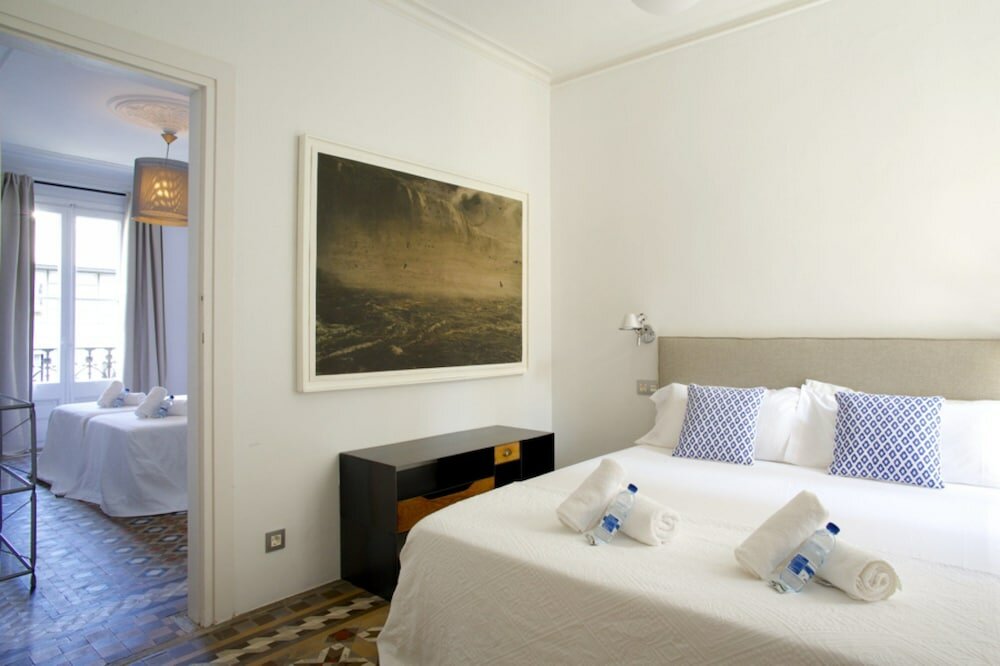 Фото BarcelonaForRent The Claris Suites