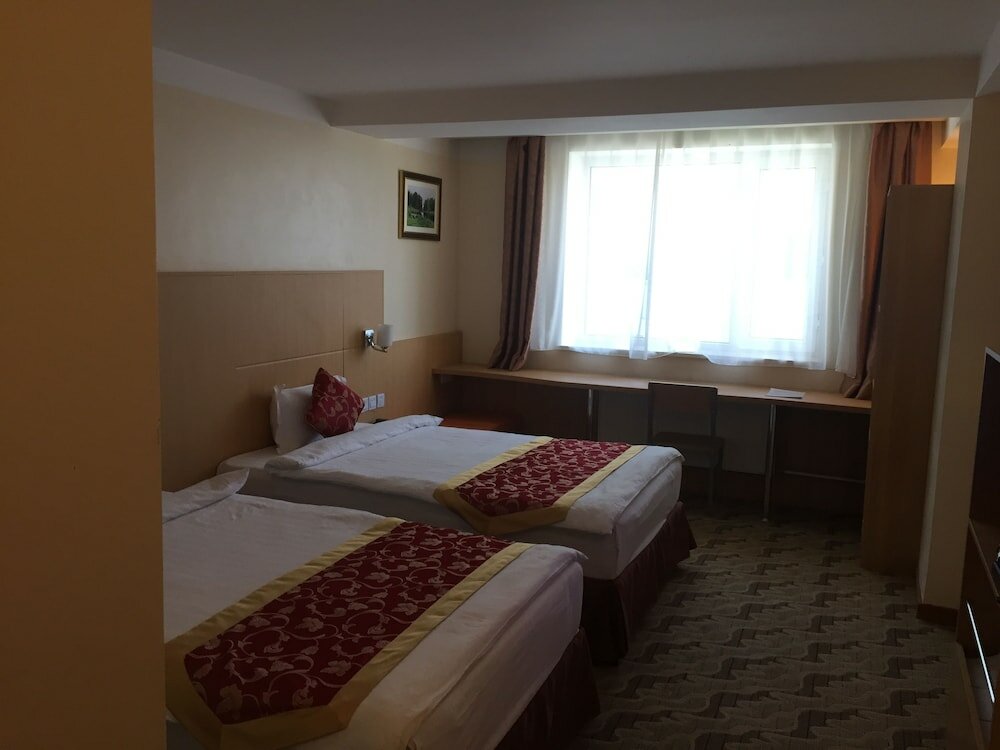 Фото Отель Очир титэм (Бриллиантовая корона)