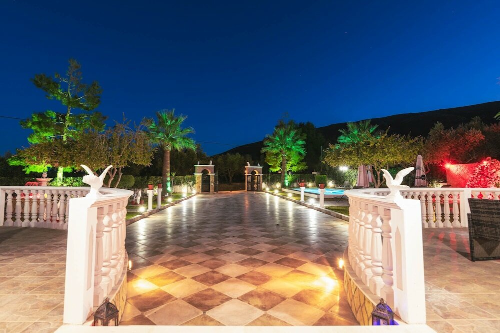 Фото Fontana Holiday Home