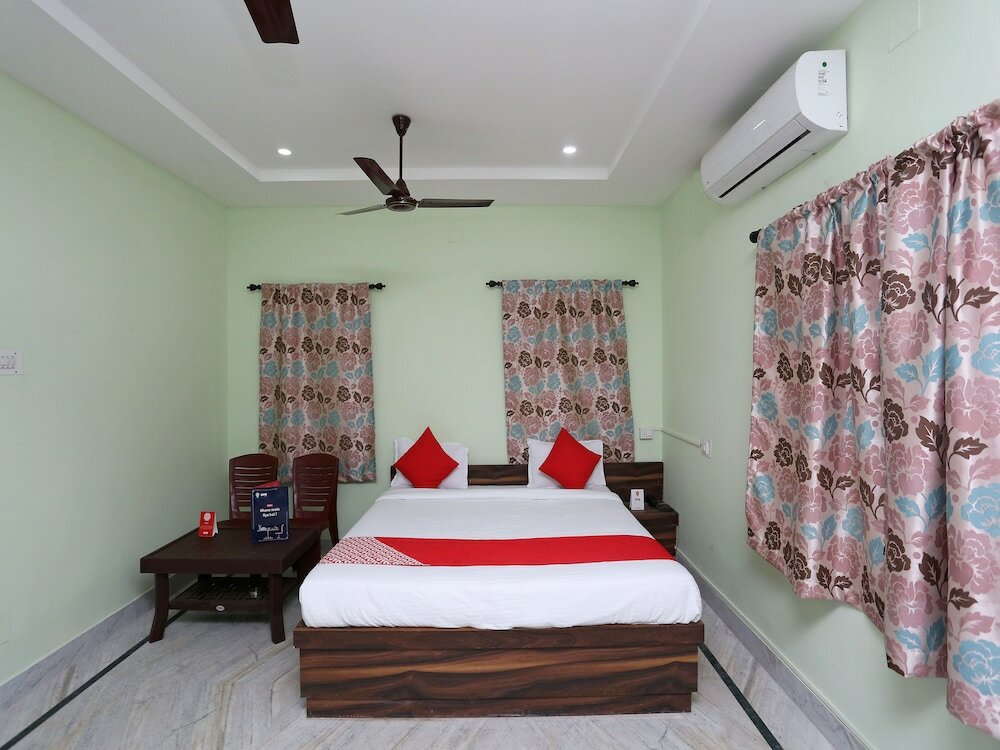 Фото Oyo 10512 Shivaas Royal