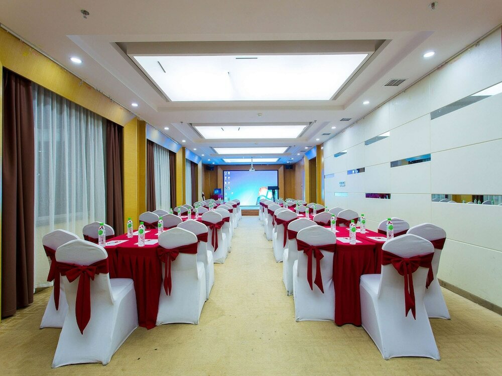 Фото Ibis Lanzhou Hi-Tech Dev Zone