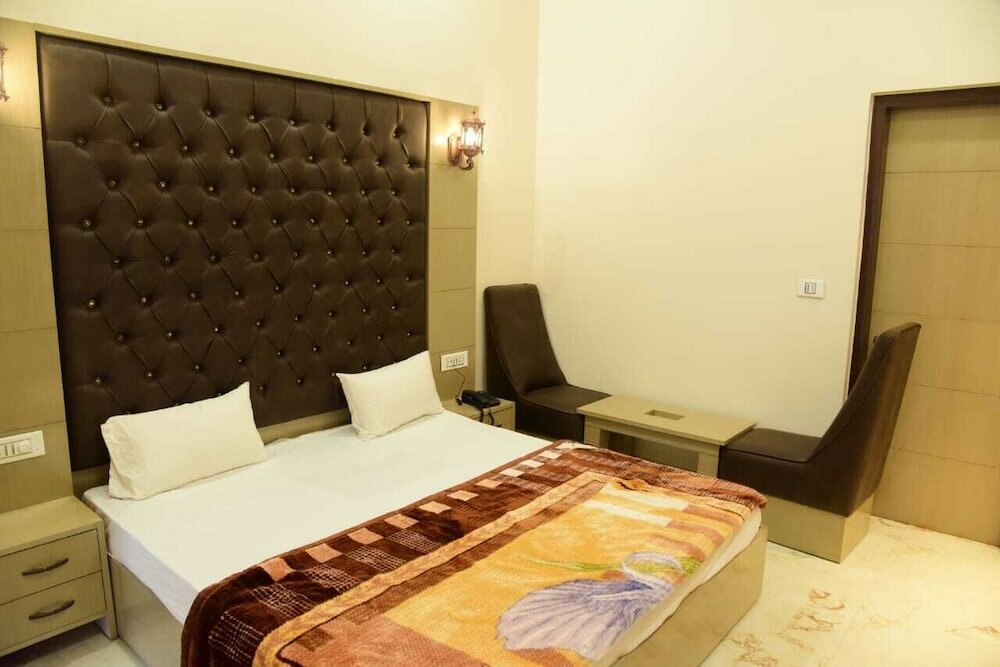 Фото Kohinoor Palace