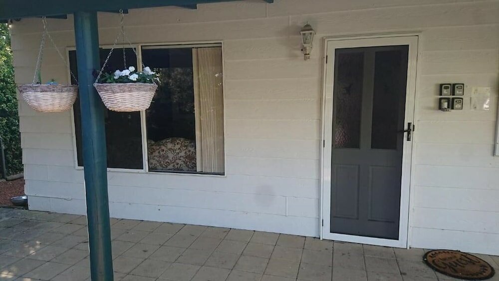 Фото The Cottage on George Street