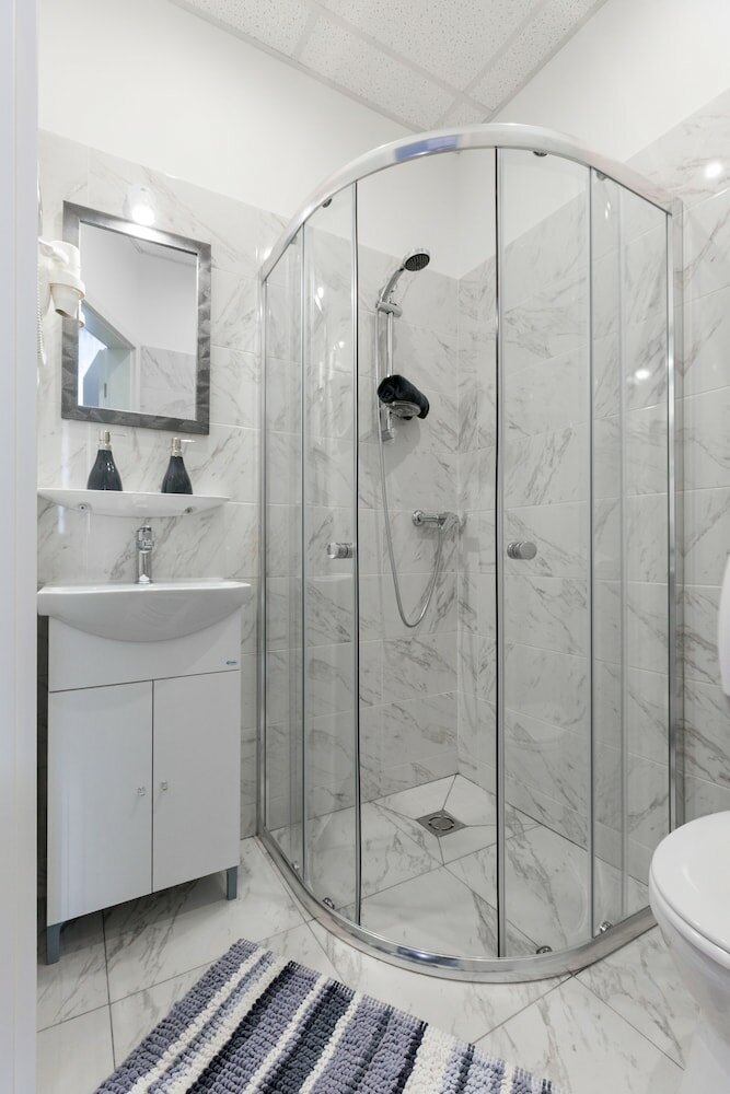 Фото Budapest Holidays Fashion