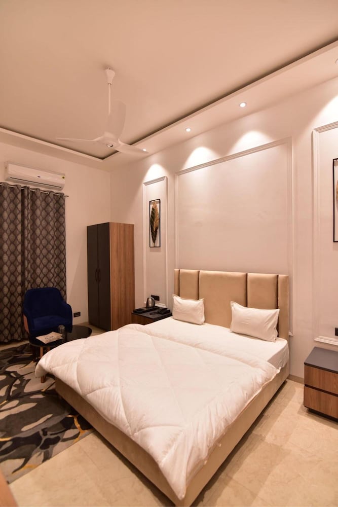 Фото Kohinoor Palace