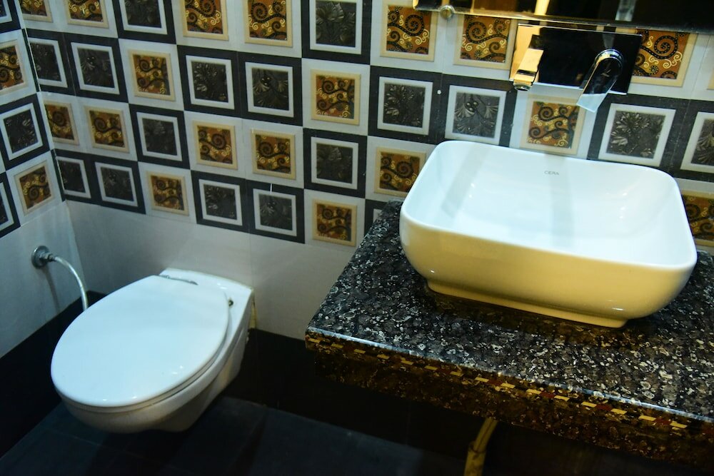 Фото Hotel Karan Residency